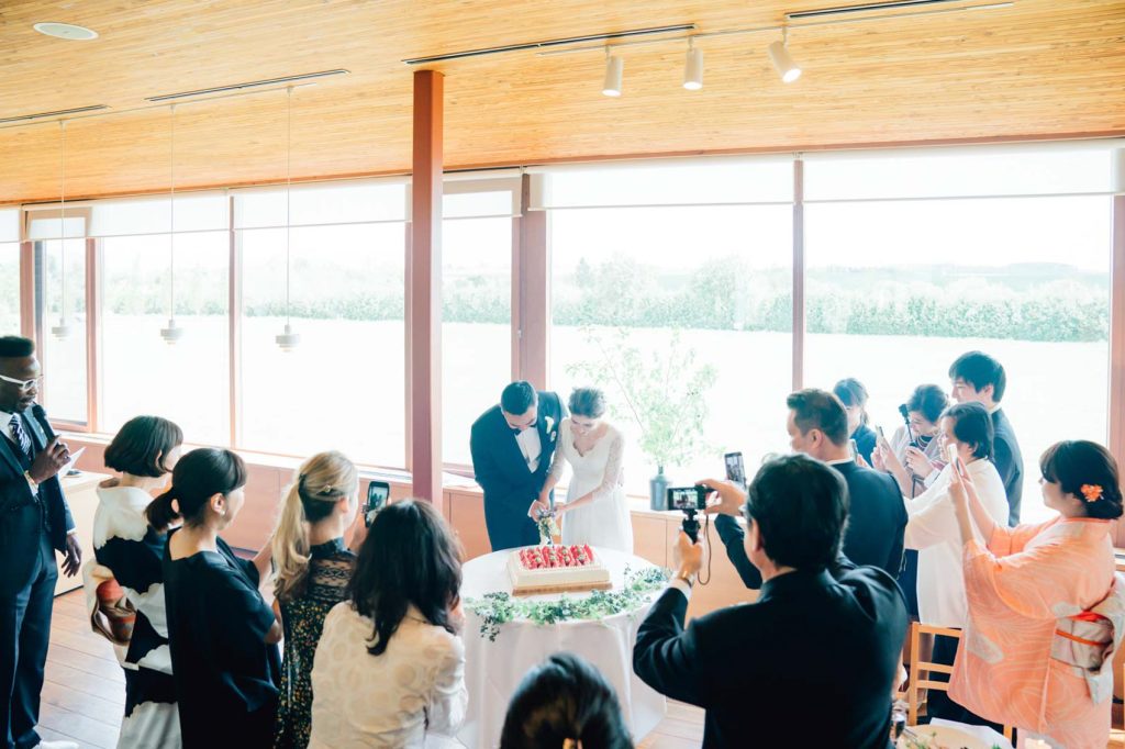 ケーキカットの結婚式撮影